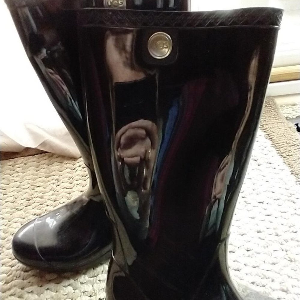 Ugg knee high Ladies wellies (rubber boots) Size 9